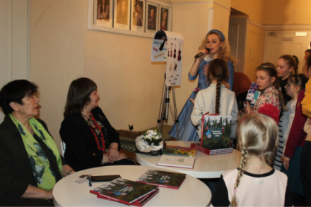 Открывается выставка работ театрального художника Наталии Клеминой