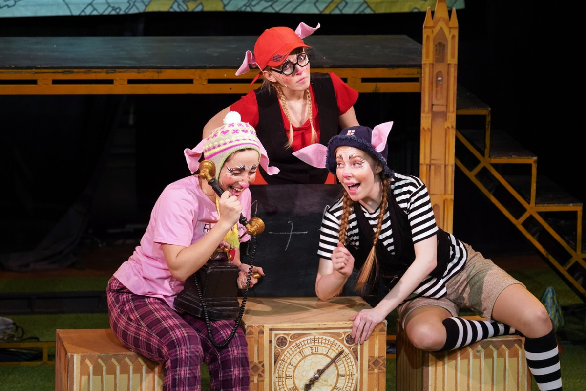 Три поросёнка