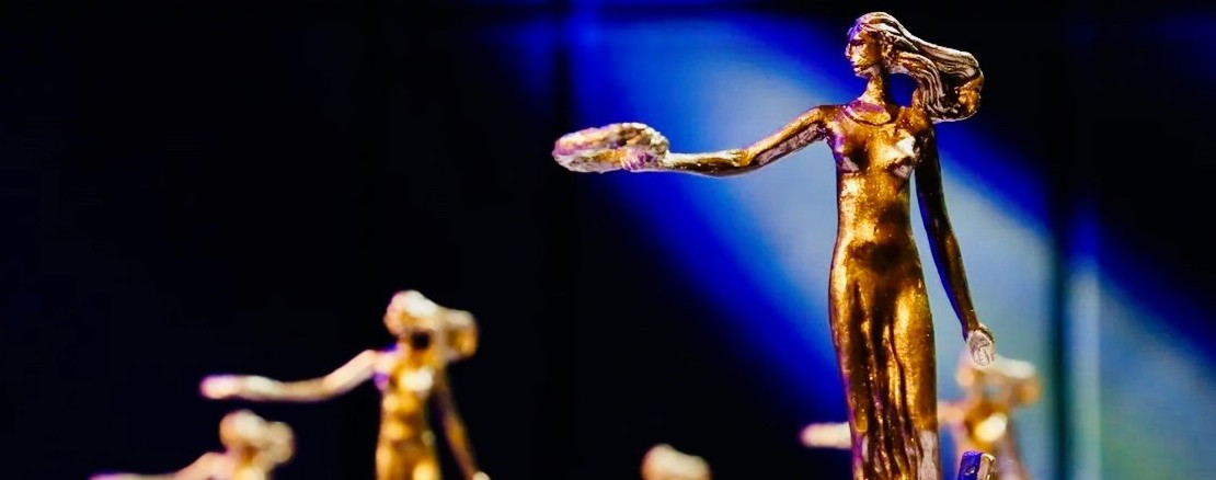 Золотой софит 2025